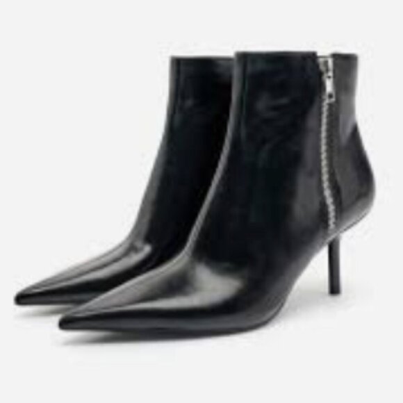 ZARA - Black Patent Zippered Ankle Boots - 40 (9) - 1136/010/800 - Picture 1 of 13